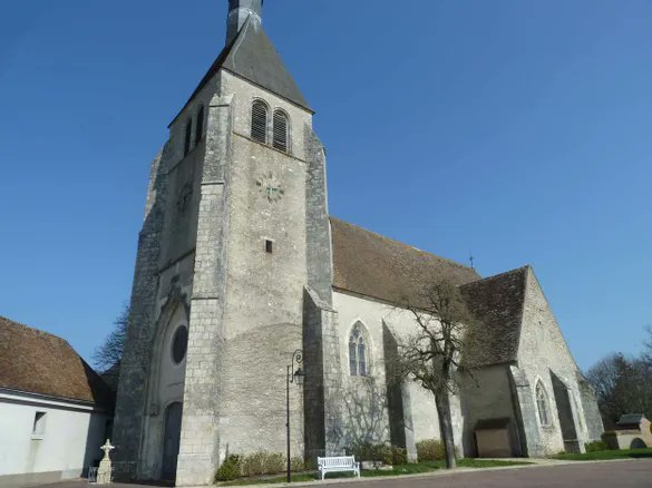 La commune d’Argent-sur-Sauldre (Cher), en partenariat avec la Fondation du patrimoine, lance une collecte pour la restauration de l’église Saint-André, atteinte par la mérule leberry.fr/argent-sur-sau…