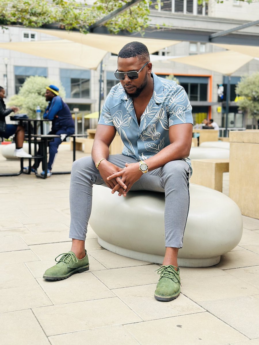 It’s winter and you are struggling go get shoes that you will wear at work or casual purpose,then let me plug you. IsicathuloSA makes quality genuine leather hand crafted Shoes and they are based in Johannesburg FNB city. Prices
from R1000 including delivery via Coureir guy