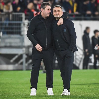 On va croire en un nouveau rebondissement jusqu’à la dernière seconde.
Mais vraiment, du plus profond de mon cœur, si ça doit être la fin, merci messieurs d’avoir fait du Racing Club de Lens, à nouveau, un club sérieux du football Français.