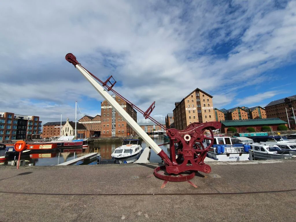 RJonTourUK tweet media