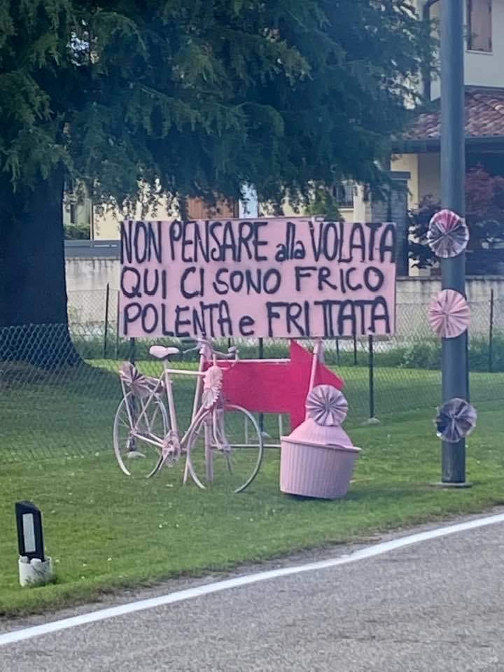 FabioGentile7's tweet photo. il @giroditalia arriva in #iosonofriuliveneziagiulia ed accoglie il suo campione Jonathan #Milan. Oggi tappa #Mortegliano #Sappada #Plodn difficile la volata, ma il #toro di #Buia saprà sicuramente cosa fare ☺️😅#fvg #ospitidigenteunica #Giro #rosa https://t.co/5CAKZE8yFx