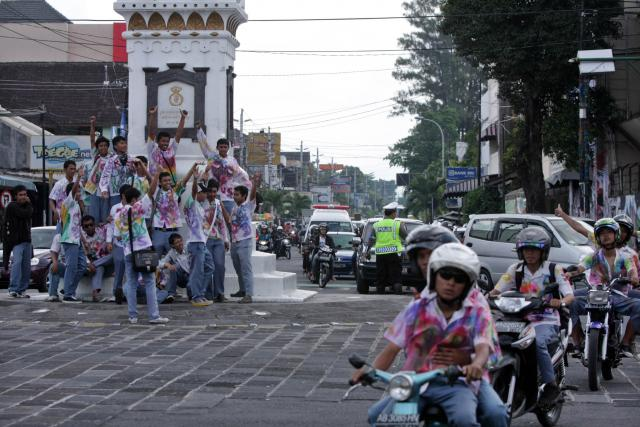 EA_Books's tweet photo. Anak-Anak Muda Jogja Tersingkir dari Kotanya Sendiri

— Sebuah Utas — https://t.co/Sz0TLDQByA