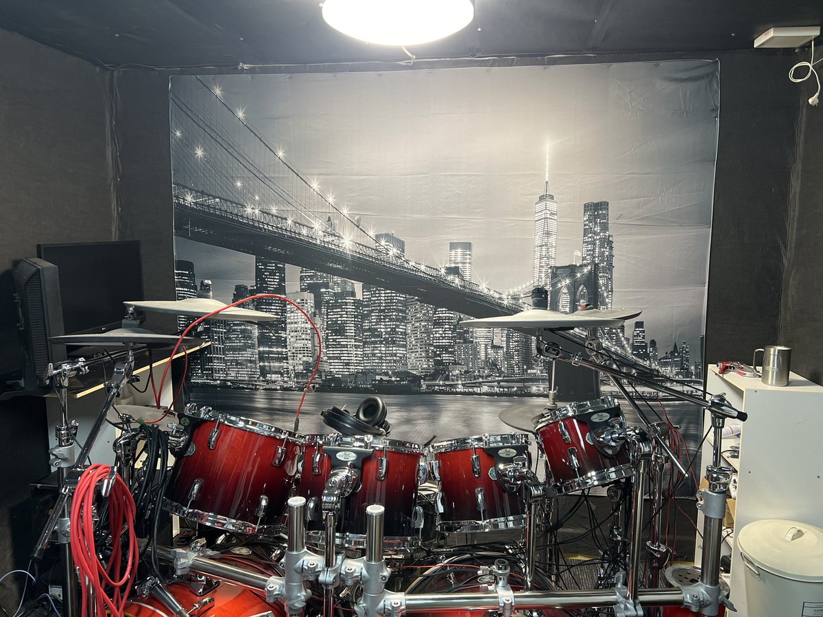 hide6647's tweet image. タペストリーはこれにした