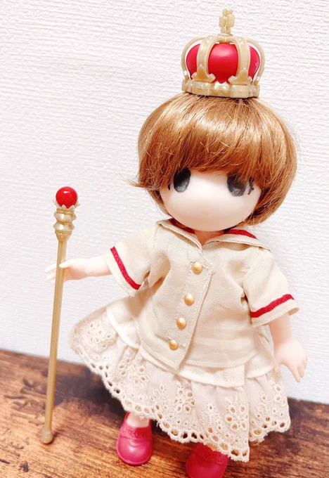 私のセリアドール見てくれる?ありがとう……樹脂粘土時代と4枚目はよその子(えらーるさんの家の子)