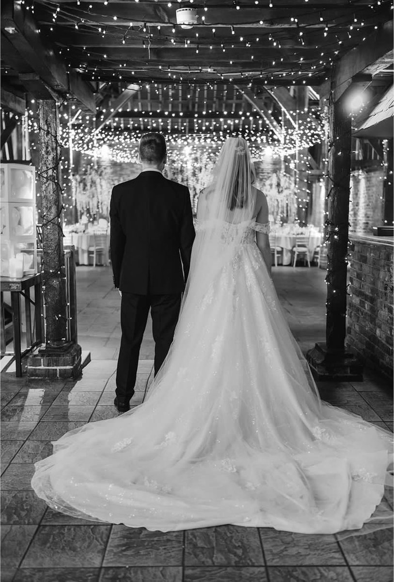 Walking into your room as a newly married couple 🖤🤍

To find out more about any element of your wedding day with us or to have a look around please do just get in touch with us ❤️

☎️  01634222244

📲 buff.ly/3Uc9Il9