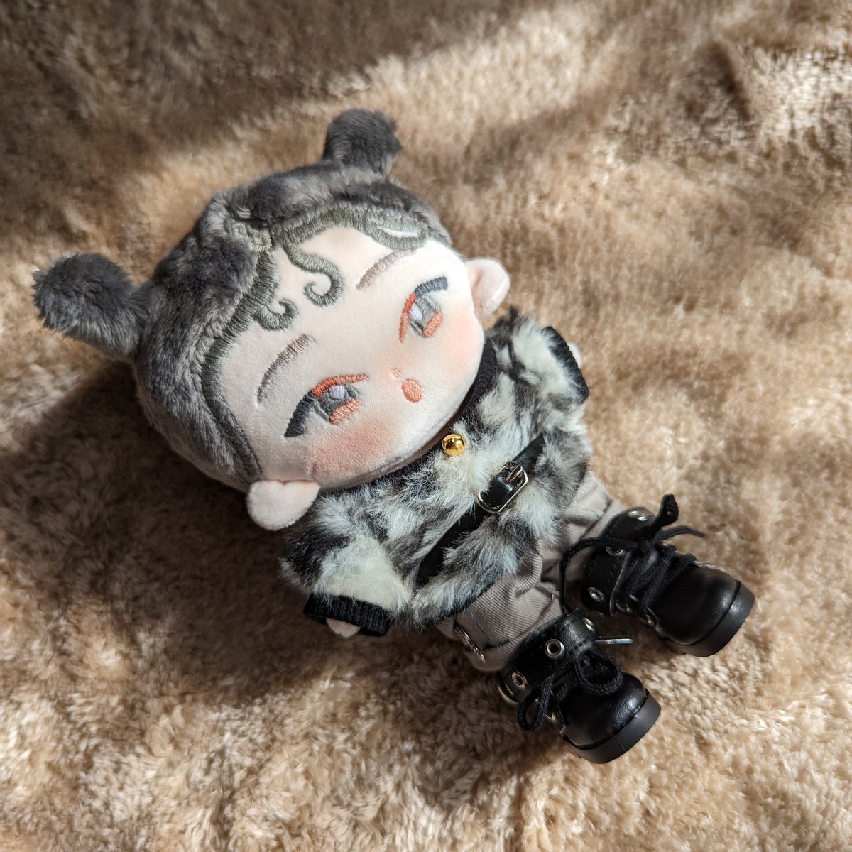 XGっていうガールズグループが好きで、推しのぬいぐるみ作ったので見て