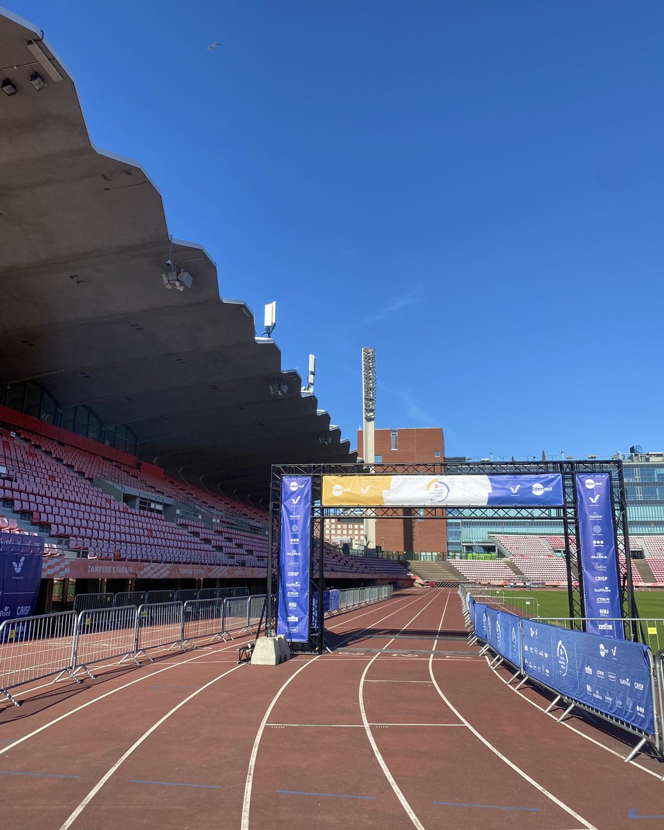 Tänään se viimein koittaa - ensimmäinen Edenred Yritysmaratonviesti Tampere upeissa puitteissa Tampereen Stadionilla! 🤩 Oletteko valmiina?

#edenredyritysmaratonviesti #tampere #ratina #juoksutapahtuma #juoksu #yritysliikunta