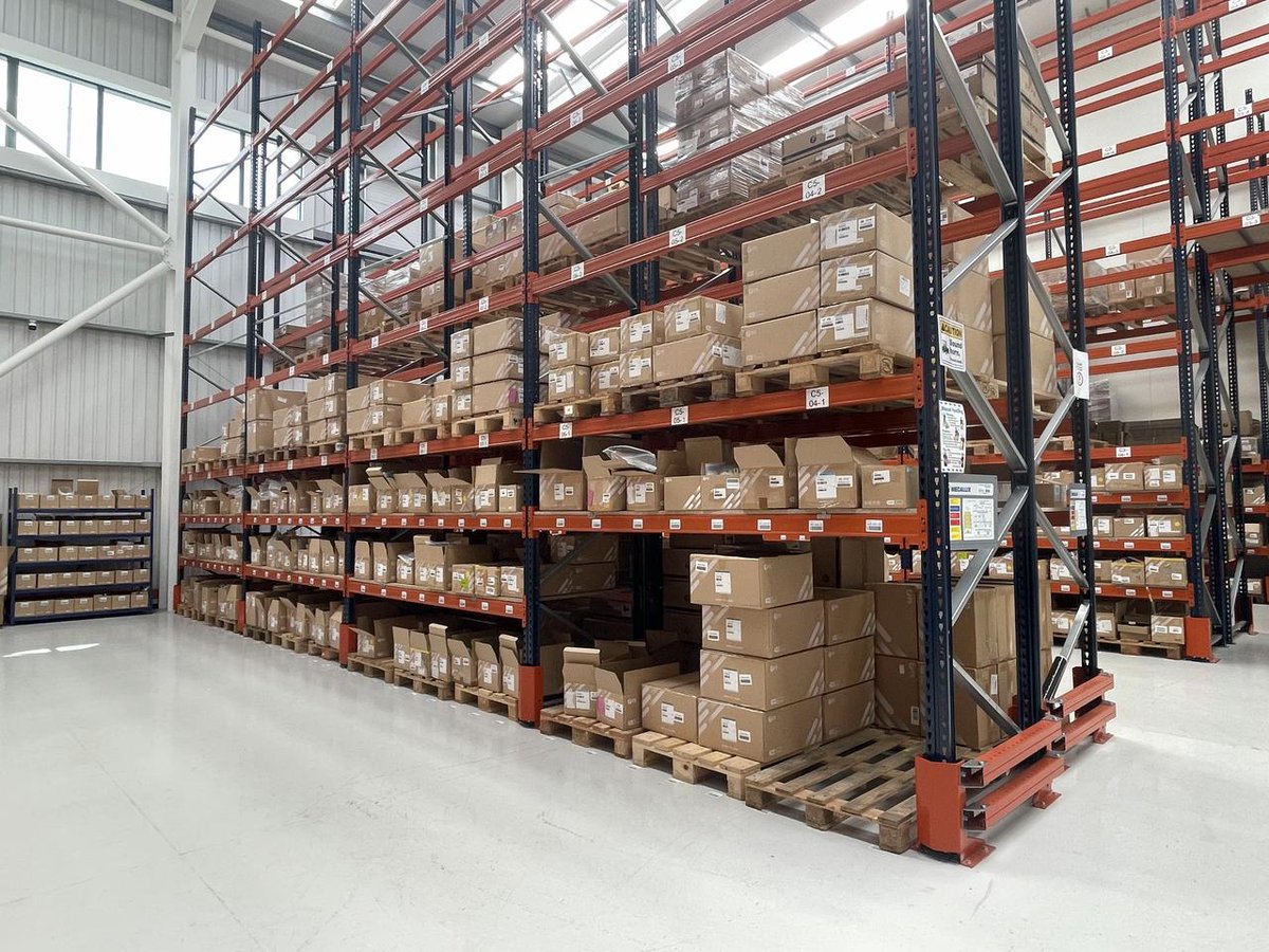 FScom_UK's tweet photo. FS UK warehouse offers ample stock, 90% same-day shipping, comprehensive localized site surveys, troubleshooting and installation, complemented by remote online maintenance services.
Learn More: https://t.co/6rlW1AdHRl
#FSService #FS_UK #FSSupport https://t.co/R335Pj8PNl