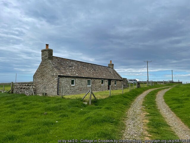 Picture of the Day from #Caithness, 2021 #cottage #Crosskirk #Northcoast geograph.org.uk/p/6879646 by Graham Hogg