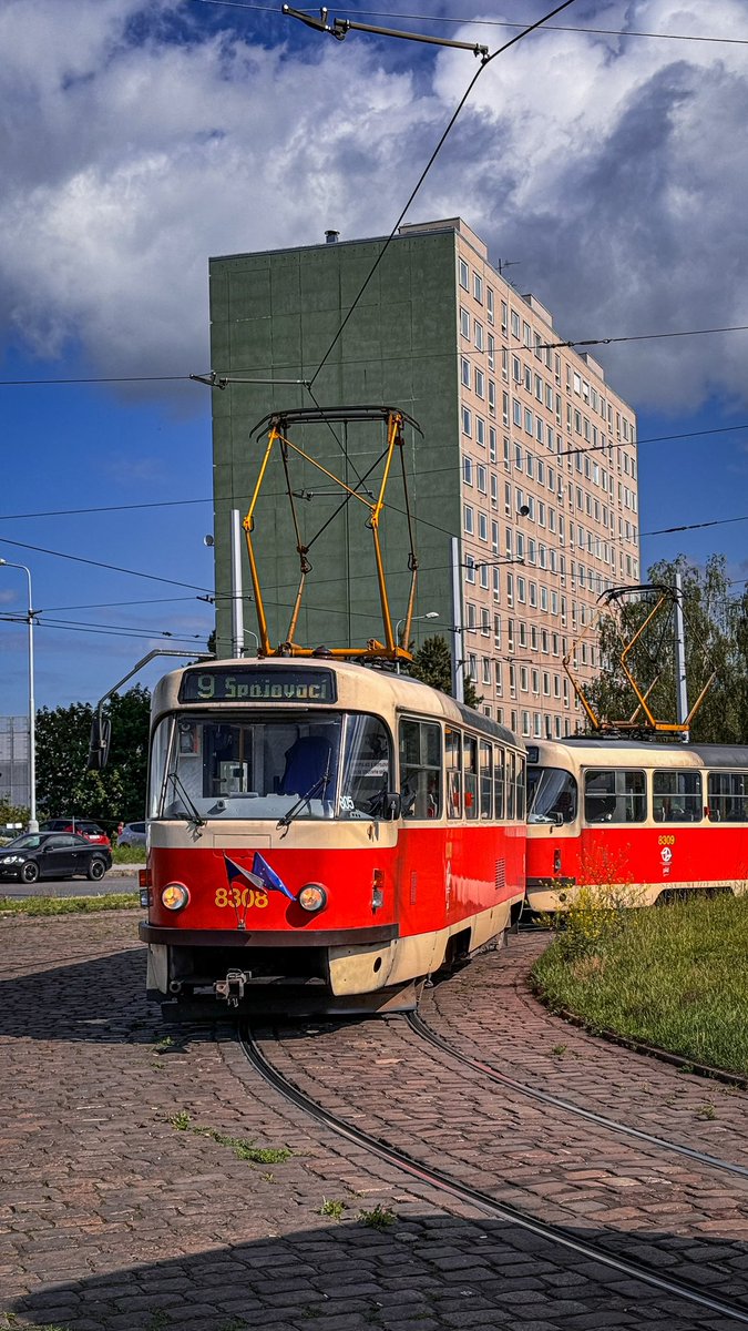 MilanMuzatko's tweet photo. Nejhezčí soupravička 8308+8309 ☀️ https://t.co/FRL3XzpGay