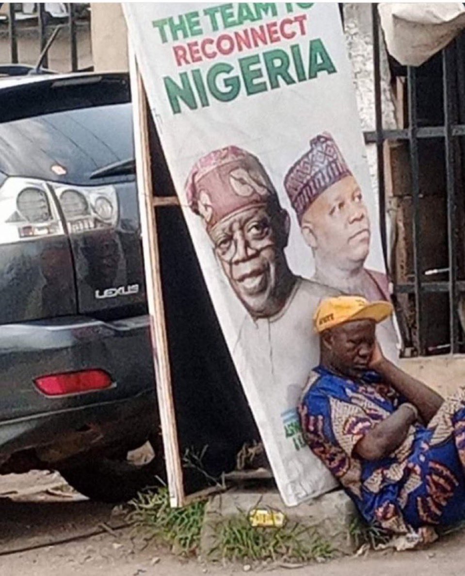silas_odeh's tweet photo. What do federal government mean when they make students loans only accessible to student of federal schools .
The students going to state school are no longer a citizen of this country(Nigeria) to benefit from the loans .
I don't understand 😕 https://t.co/D1gtczDXyP