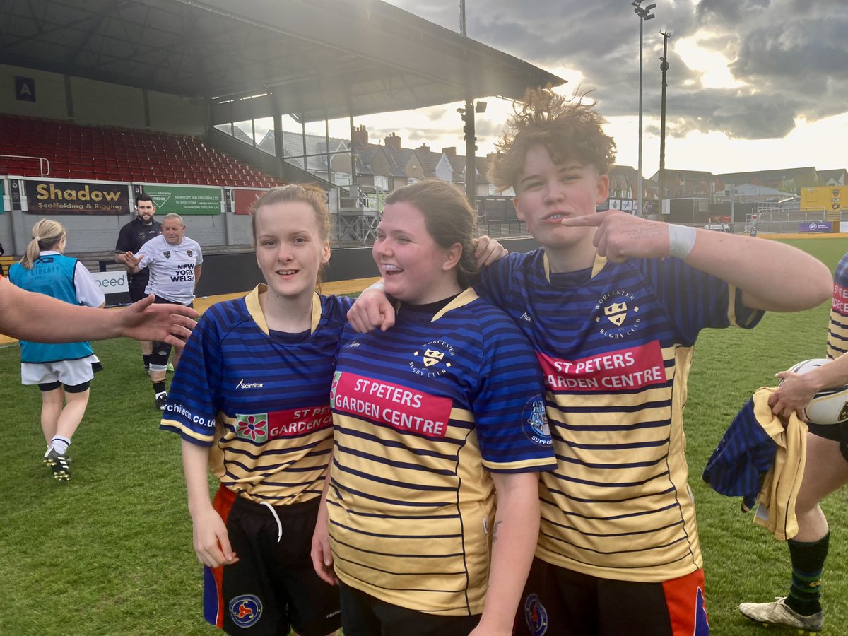 WOMEN MAKE START
Wednesday (16th) our women travelled to <a href="/rodneyparade/">Rodney Parade</a> joined forces with <a href="/WorcesterRFCMA/">Worcester RFC Mixed Ability</a> to play <a href="/DRA_ALLSTARS/">Dragons ALLSTARS</a> - the 1st ever Women's mixed ability match in 🏴󠁧󠁢󠁷󠁬󠁳󠁿
most were playing 1st ever game of rugby Lost 35-0, but they stuck at it
Very Proud 
Ymlaen y Menwod 💪