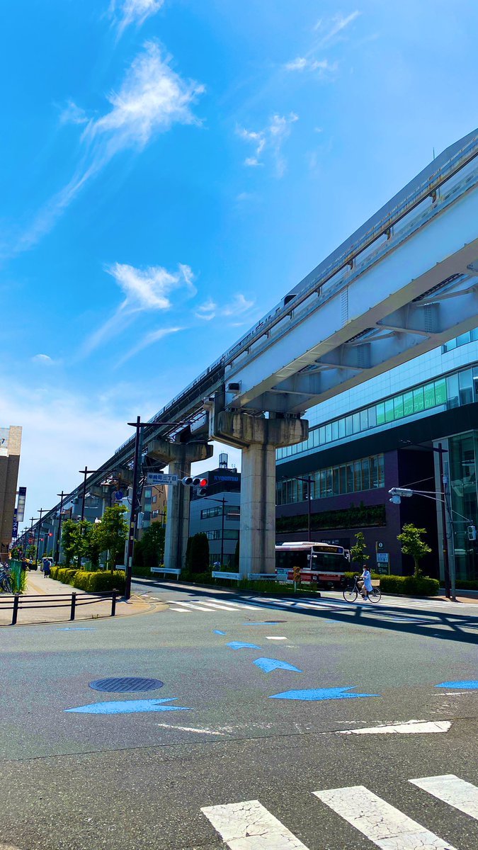 多摩モノレールが眩しい...☀️
とある魔術の禁書目録を思い出す光景。