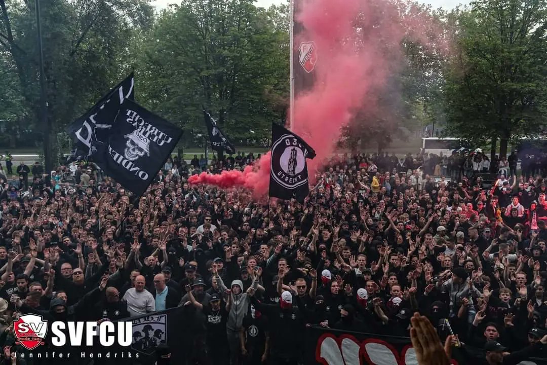 Corteo voor de wedstrijd FC Utrecht - Sparta Rotterdam.🔥