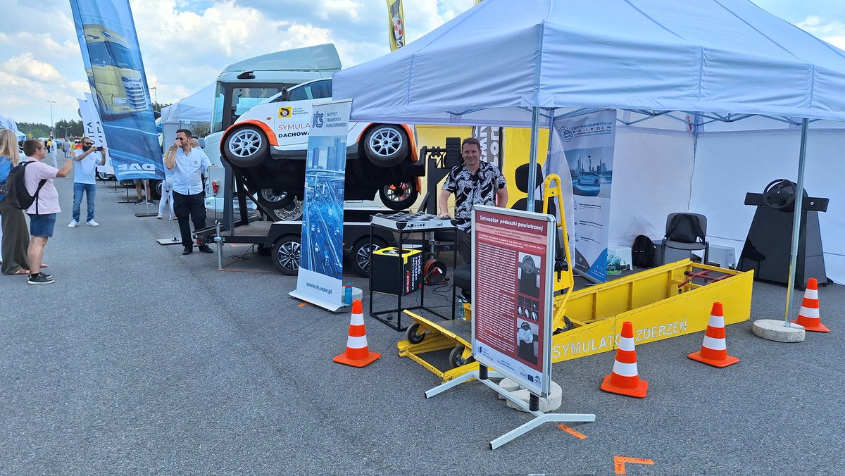 ITS_waw_pl's tweet image. #BRD na #TorModlin #EVExperience via @OfficialPZM i @ITS_waw_pl  - stanowisko C1