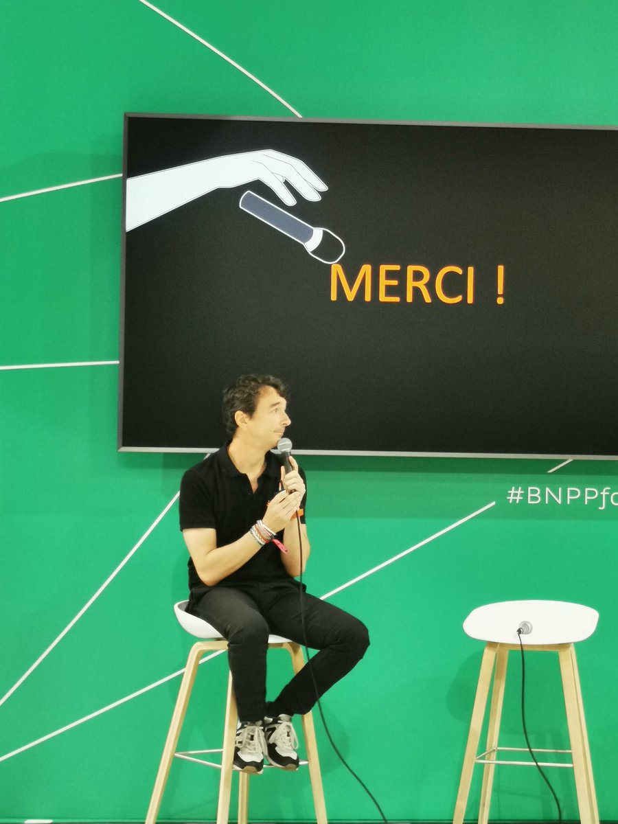 [#Vivatech] @ThomasCourtois7, CEO @CompteNickel : 'Tout est fait pour être ouvert au plus grand nombre et inclusif, en ayant par exemple la possibilité de choisir son prénom sur la carte bancaire, nos services clients sont accessibles au non-voyants & au sourd et malentendant'