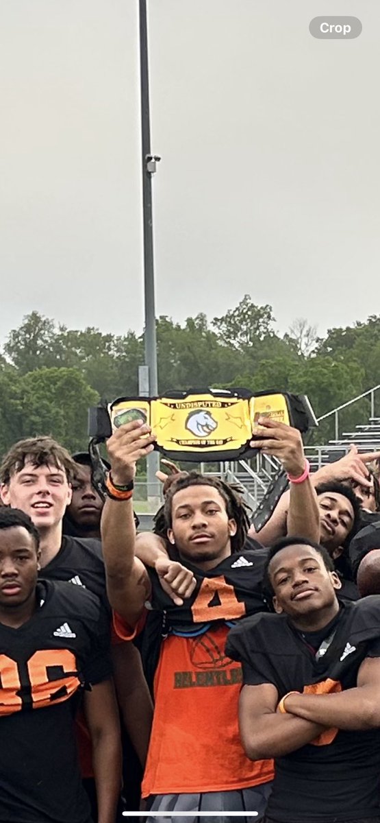 coachnatemcpeek's tweet photo. Great spring for us @FDouglassFB defense won 20-12 thanks to 2 turnovers. Thank you to the players, coaches, and families for all your sacrifices the past 3 weeks. Enjoy a week off before we start summer conditioning. #WTN24 https://t.co/NvMTnIZDc7