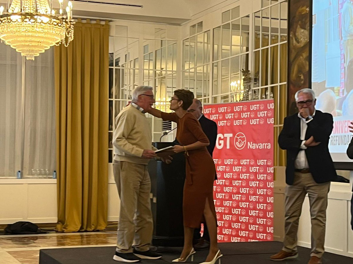 mavichina's tweet photo. Felicidades a @ugtnavarra por su 50 aniversario. La lucha, el trabajo y el esfuerzo han conseguido que seáis el primer sindicato de Navarra.

Los derechos de los y las trabajadoras puestas en el centro, todo ello, gracias a la labor sindical.

🌹Unión, respeto y diálogo social https://t.co/mFtPrE7dgr