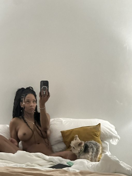 I shouldn&rsquo;t have been out this late anyways.   But so glad to be in bed. https://t.co/JCirrLHRIL<a href="/tag/mvsales"class="tags"><span>#mvsales</span></a>