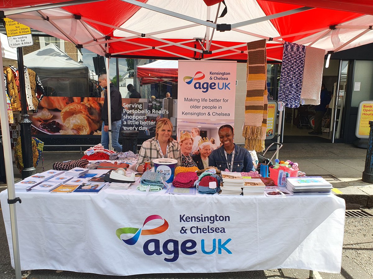 AgeUKKandC's tweet photo. Our staff are out in Portobello Market promoting our services in the sunshine🌞. You can talk to them if you have any questions or need advice. #RBKC #Community https://t.co/YIZNQhN6Zy