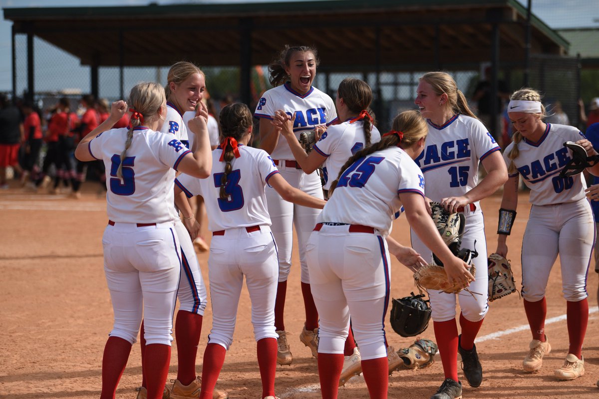 Good morning from Clermont. A 6A state softball champ will be crowned today. Will the Pace the Patriots be the team that wears it? Stay tuned. Game story from Thursday: srpressgazette.com/fhsaa-state-ch… @softball_Pace @FHSAA