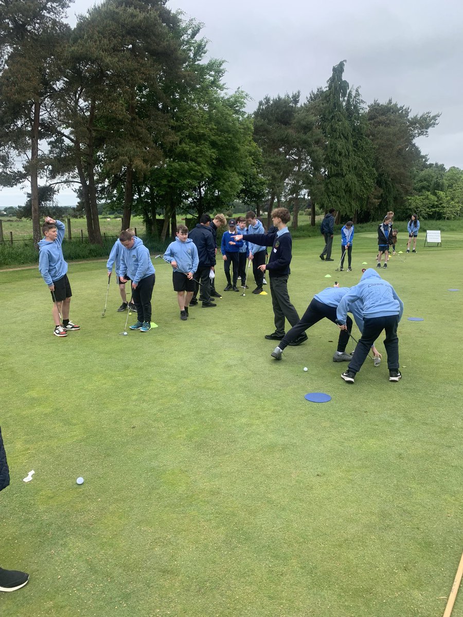 cbscarlow's tweet image. Watch out Rory!! Some fantastic skill on display from pupils of @TinrylandNS who joined us for some putting practice at our Golf Classic ⛳️🏌️‍♂️ #cbsfamily #putting