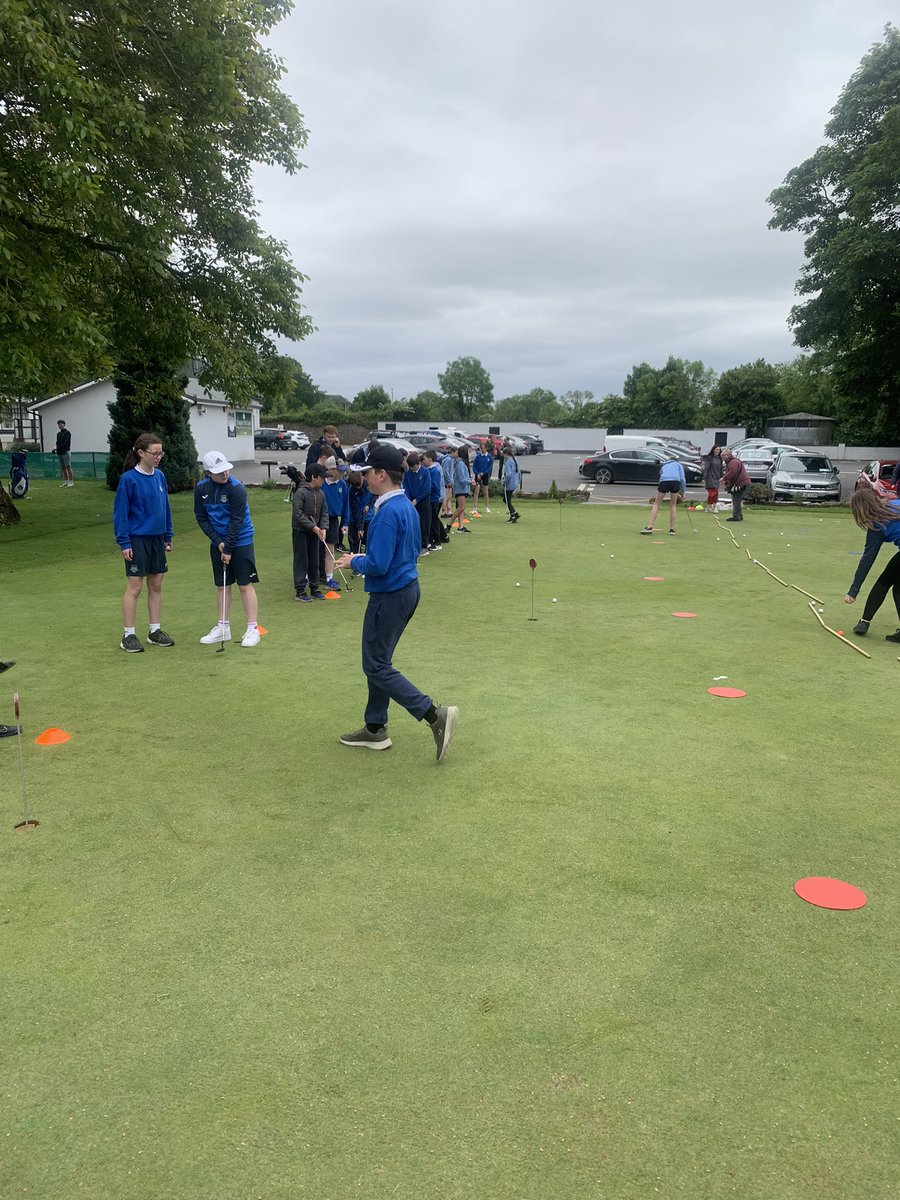 cbscarlow's tweet image. Watch out Rory!! Some fantastic skill on display from pupils of @TinrylandNS who joined us for some putting practice at our Golf Classic ⛳️🏌️‍♂️ #cbsfamily #putting
