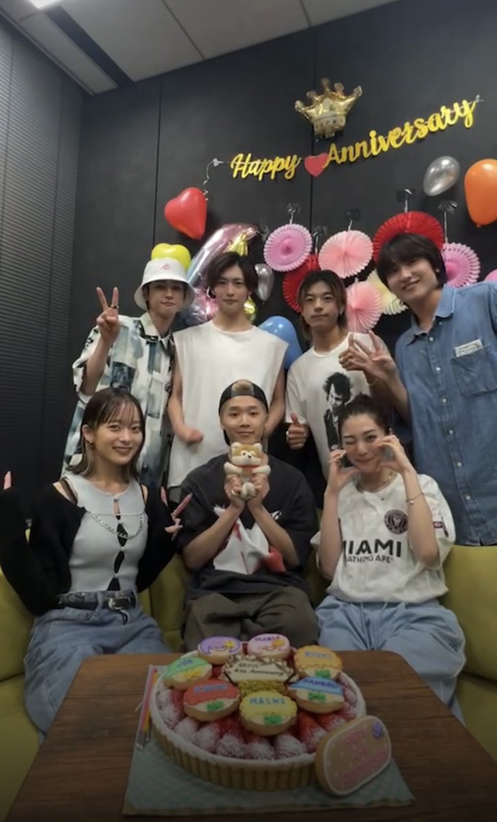 segadayohou's tweet photo. #GENIC
🥹🥰😍
改めて
🌈🥳🥰4th Anniversary🥰🥳🌈
flyingおめでとう😭- ̗̀ 👏🏻👏🏻👏🏻 ̖́-
毎日ドキドキワクワク幸せと笑顔に
出逢わせてくれてありがとうサンキュー❤️
沢山のifの夢叶えていこうね😭🥺
💛💜💚❤️💙🩷🧡
#愛Loveファン
#Iamfan
#GENImin https://t.co/afbEXhzuei