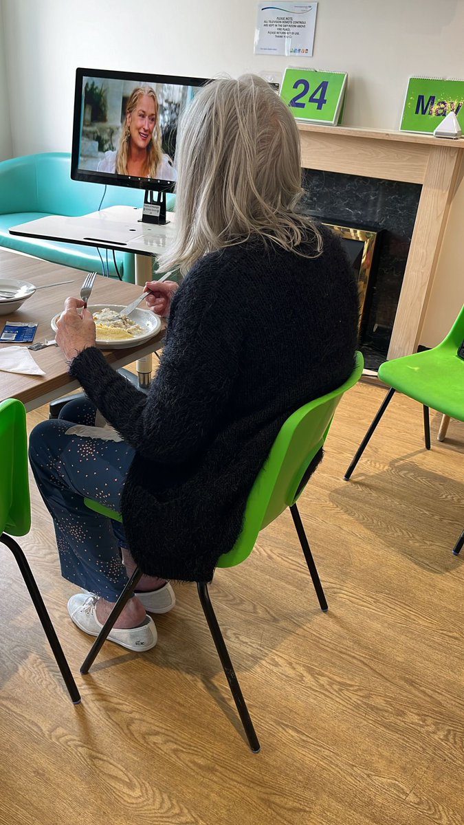 Meaningful Activities UHL (@activitiesuhl) on Twitter photo Utilising the day room on ward 29 for lunch ๐ฝ๏ธ Supported a patient to maintain independence as much as possible and be in own clothes to maintain identity #DrinkEatMove <a href="/crewe_sophie/">Sophie Ford</a> Utilising the day room on ward 29 for lunch ๐ฝ๏ธ Supported a patient to maintain independence as much as possible and be in own clothes to maintain identity #DrinkEatMove <a href="/crewe_sophie/">Sophie Ford</a>