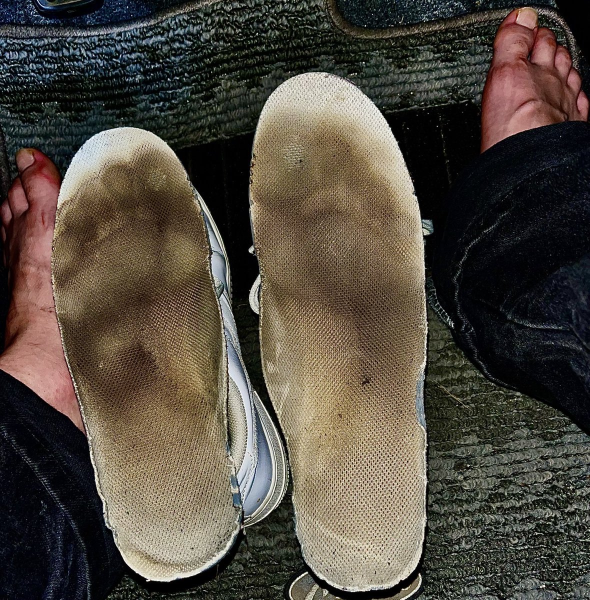 sneaker618's tweet photo. ムレムレクサクサ
足汗吸いきれてない笑 https://t.co/iQsN4TaxSo