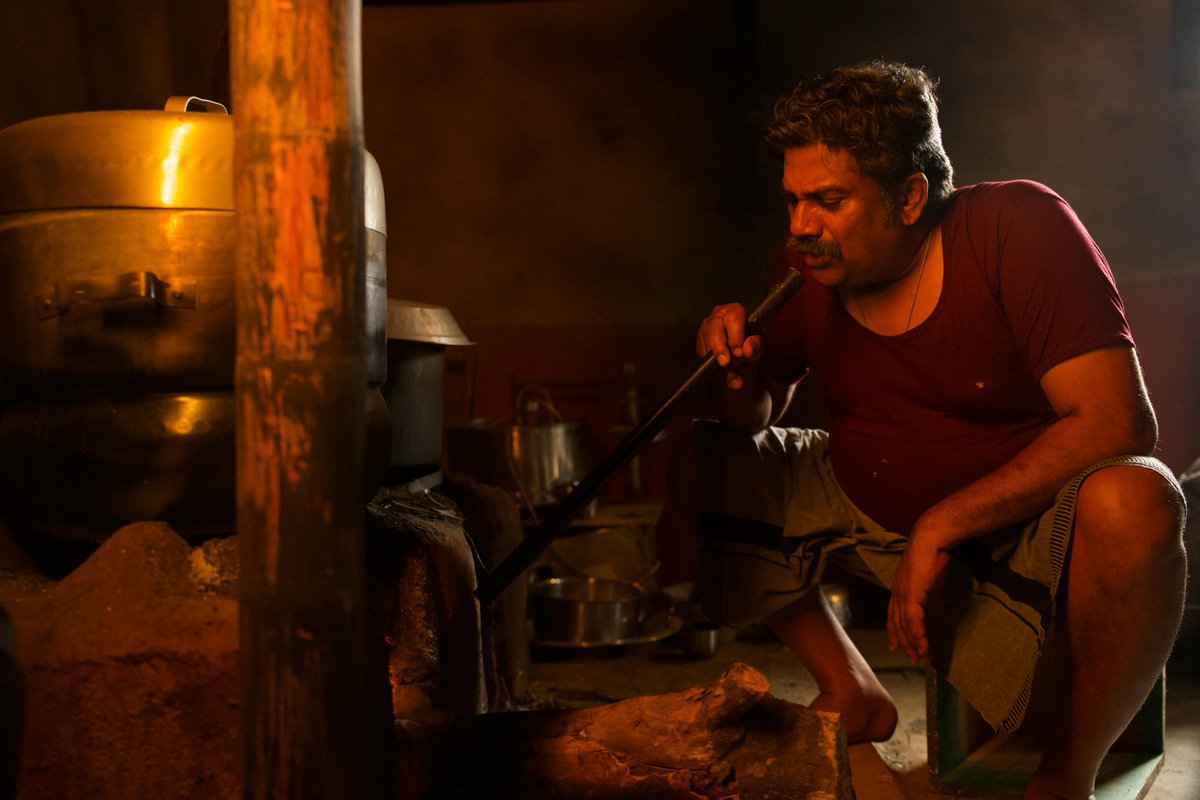 NikhilPoojary01's tweet photo. Shakhahaari (3.5/5🌟)
Kannada (2024) (U/A)

Debut director Sandeep Sunkad's work was a pleasant surprise. The cast delivered outstanding performances, and I eagerly anticipated how the climax would unfold & it turned out to be a satisfying conclusion...

Available In Prime
#Shakhahaari #RangayanaRaghu