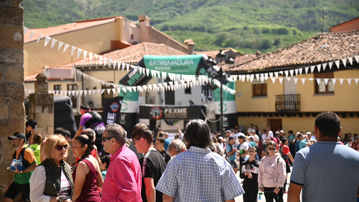 CxMGargdelosInf's tweet photo. ¿Te imaginas la historia y todo lo que ocurre en la #CxMGargantaDeLosInfiernos desde el interior de la organización y de sus voluntarios?
Tan solo quedan unos días para desvelarlo 🧨🔥.
#CxMGargantaDeLosInfiernos #CDJerte #Trail #Abril https://t.co/an98heWEEi