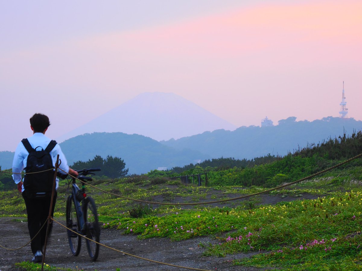 こんばんは
本日の平塚からの夕日
#夕日 
#神奈川 
#湘南 
#平塚 
Date:2024.05.24
