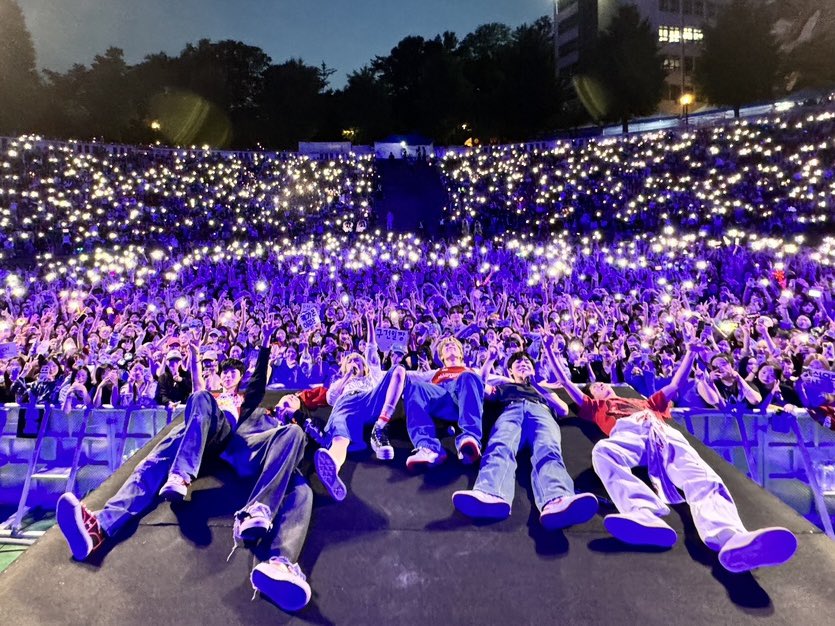 [ #Xtra_Scenes ]

엑디즈 선배님이라면
마라탕도 탕후루도 사드릴게요🍭

경희대학교 학우분들 모두
잘 즐겨 주셔서 감사합니다💖

#XdinaryHeroes #엑스디너리히어로즈
#WE_ARE_ALL_HEROES
#경희대학교