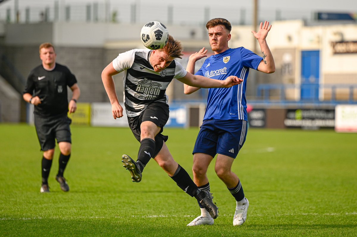 ben_cuerden's tweet photo. Any football clubs looking for a photographer for next season? Please get in touch if you would be interested! 📸⚽️

@wtshrewisaway
@AreaOswestry 
@BBCShropSport 
@ShropshireStar 
@ShropshireFA 
@wmrfl 
@MidlandLeague 
@wmrwfl 
@SalopLLeague https://t.co/EYrzhSORnb