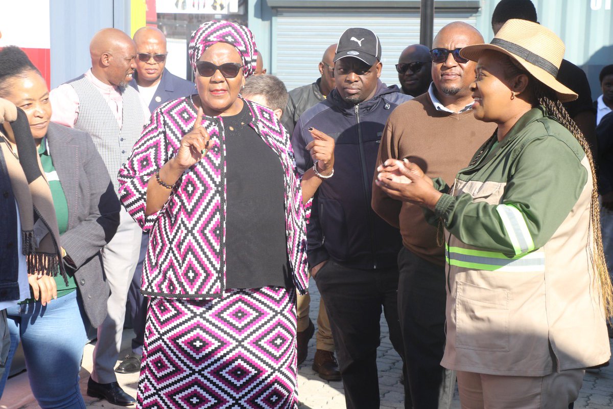 DSBD_SA's tweet image. This is part of the department’s Shared Economic Infrastructure Facility (SEIF) Programme which is a cost sharing funding programme between DSBD and the Municipality. 
#DSBDUpliftingInformalSMMEs #SEIF