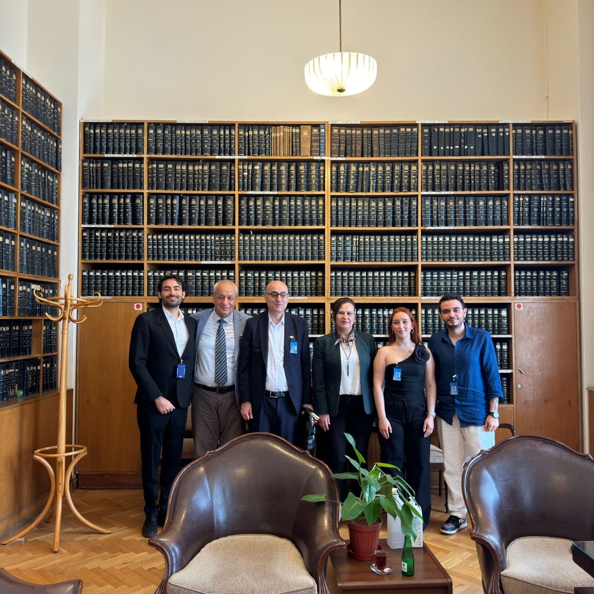 Yasamada Katılım ve İzleme Eğitimi katılımcılarımızın, eğitimlerin ardından bir araya gelerek oluşturduğu Çalışma Grubumuzla, bugün TBMM’deydik!
Sivil toplum örgütlerinin yasama süreçlerini yakından izleyebilmeleri, karar vericilere ulaşmaları öncelikli çabalarımız arasında.