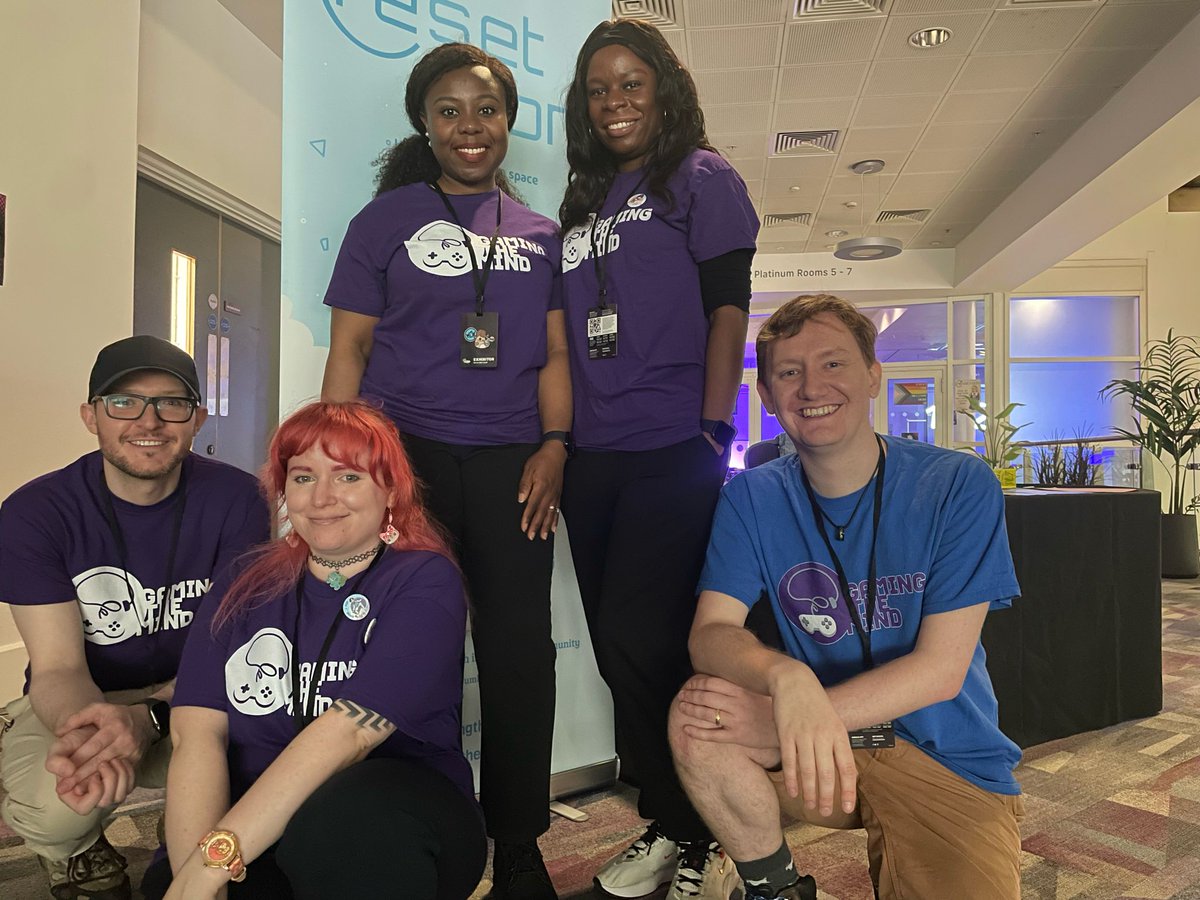 gamingthemind's tweet image. Are you at @MCMComicCon and want to relax? Come to our Reset Room, a calm oasis where you can chill, do lo-fi activities, &amp;amp; re-energise before heading back to the show! We have mental health information too! Staffed by this cool crew. Find us upstairs in the Platinum Suite! 🧠🎮