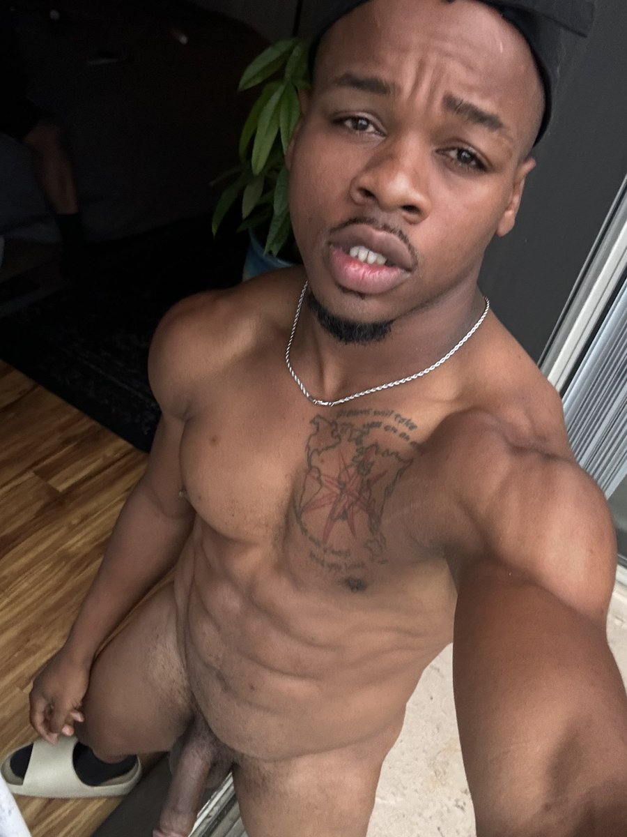 96_js_game's tweet photo. Good morning @flirtingfirst https://t.co/JmYmezYJ5G