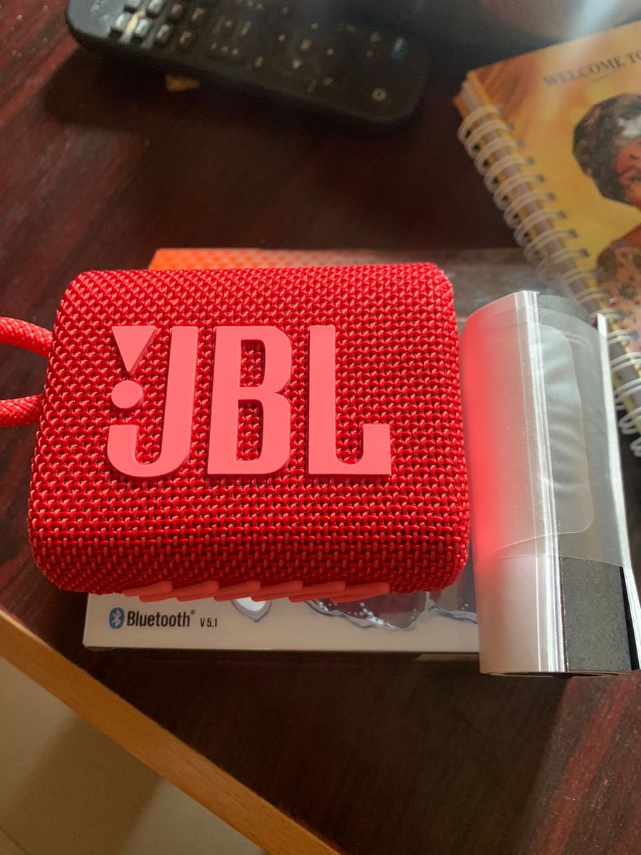 I just go buy JBL speaker, if that wizkid new song na rubbish i go know.