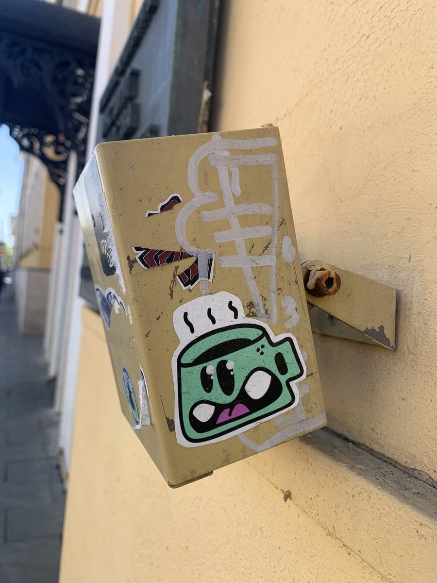 geefrog's tweet photo. Msk #streetart https://t.co/l6yfwPvAcX