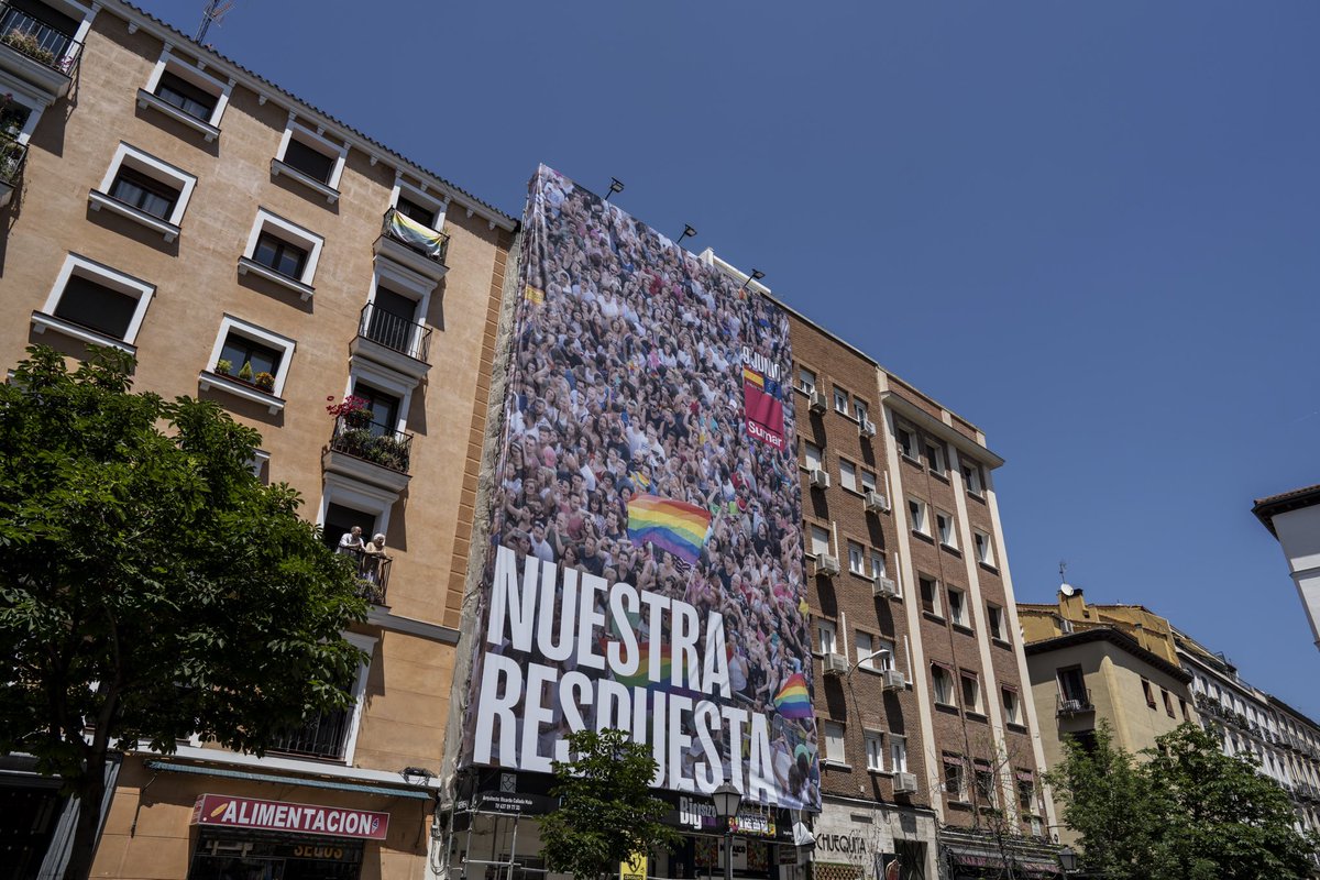 La internacional reaccionaria quiere llevar a Europa a la oscuridad de los armarios. Su respuesta a nuestra libertad es recortar derechos. Nosotras celebramos el orgullo, la diversidad, la fuerza de estar en la calle y de ganar derechos.

Esta es nuestra respuesta.