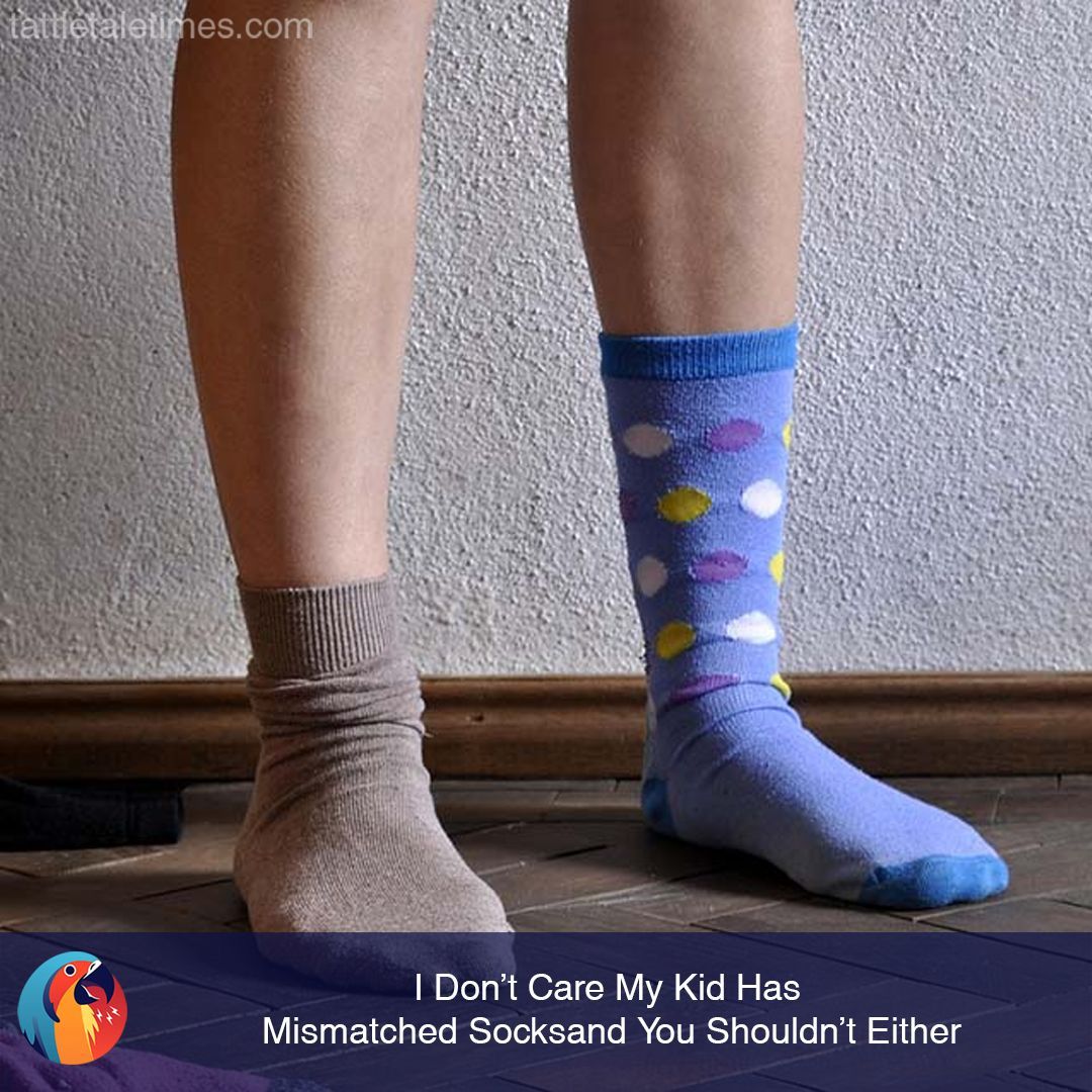 I Don’t Care My Kid Has Mismatched Socks and You Shouldn’t Either
buff.ly/3UWRKUq

#socks #endlesslaundry #laundry #mismatchedsocks  #theonion #satirenews #parentinghumor #parentingmemes #tattletaletimes