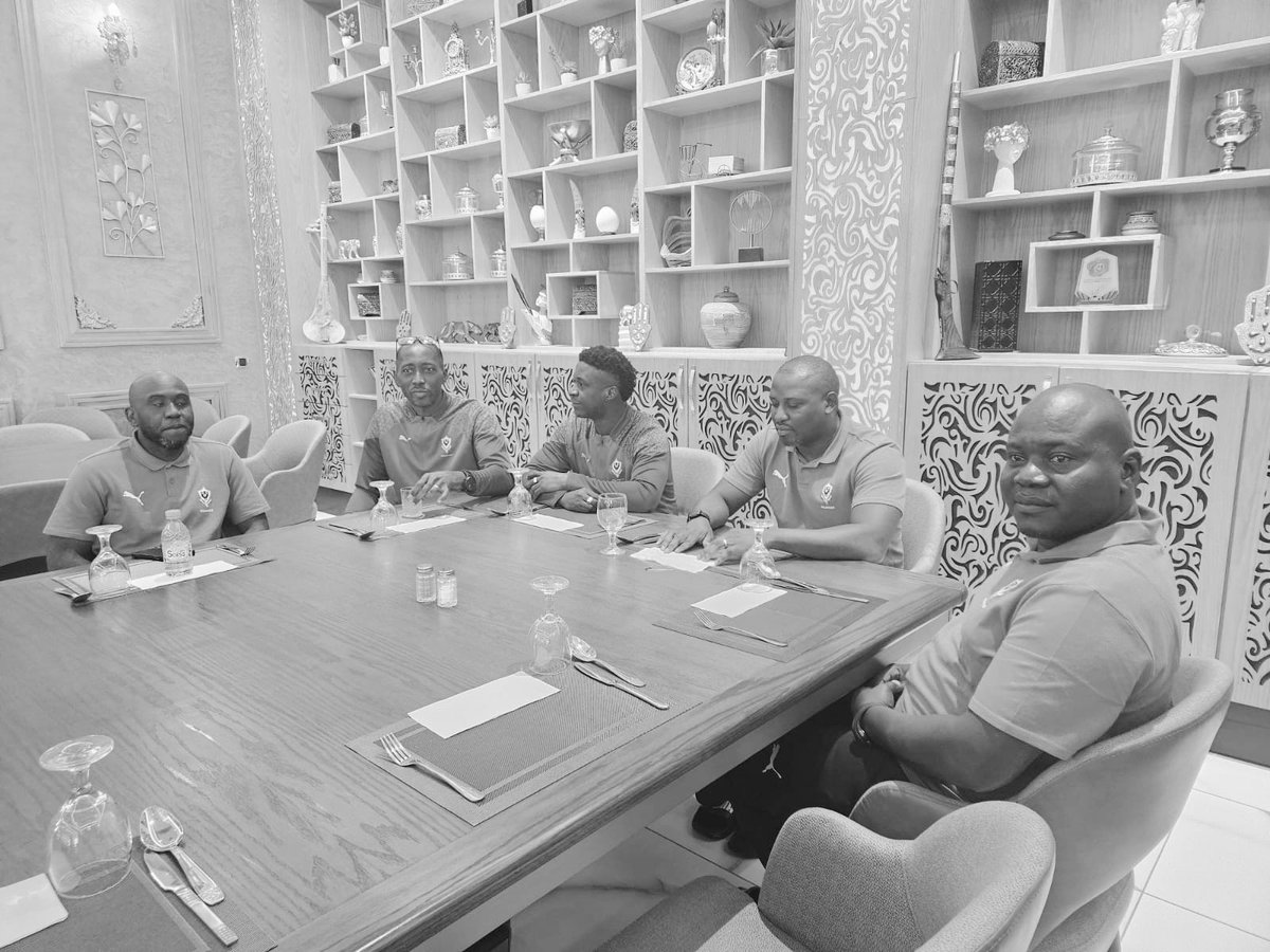 ThierryMouyouma's tweet photo. Arrivé sur le #Maroc hier dans le cadre du stage des panthères , nous sommes en Préparation du rassemblement avant l'arrivée des joueurs. #Gabon #CoachTM https://t.co/qRgVTEQazS
