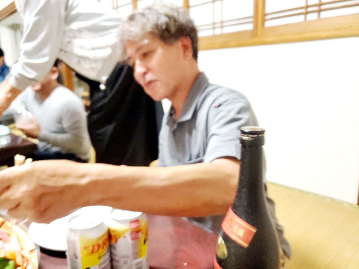 hakaida3377's tweet photo. 職場の集まりでごちそうたくさん
またリバウンドしますね！心配です。
#職場の集まり　#オードブル
#握り寿司　#リバウンド https://t.co/JOLkOC36YZ