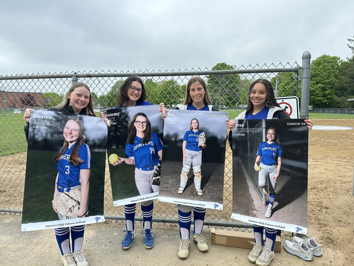 DHS_Softball25 tweet media