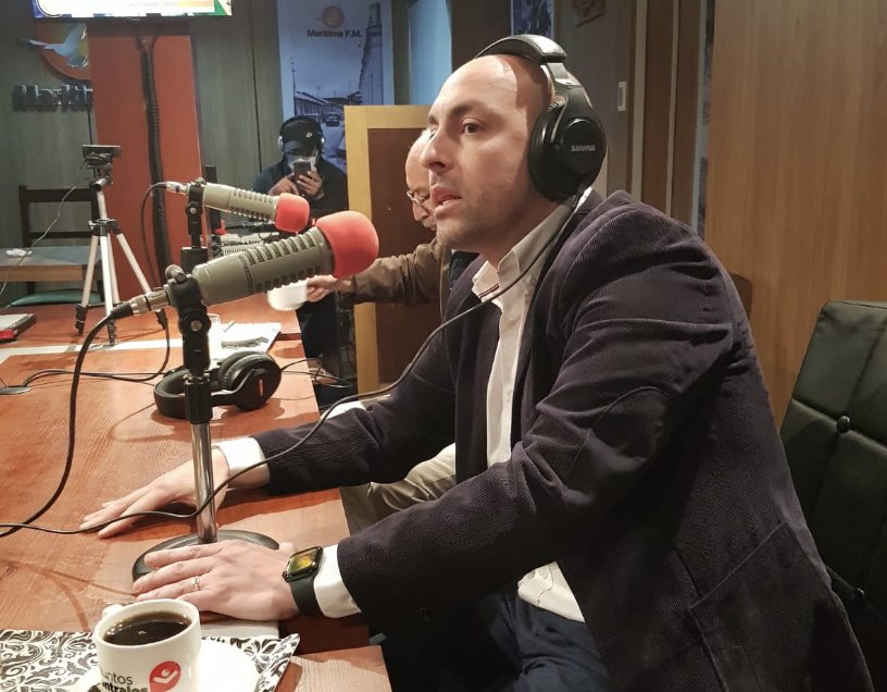 tuffiare's tweet photo. "Al gobernador Luis F. Camacho le cortaron el agua durante 4 días en Chonchocoro", reveló en Desayuno Informado el abogado de Human Rights Foundation, Javier El Hage. "Hemos verificado tratos inhumanos y degradantes en 17 meses de encarcelamiento", agregó https://t.co/d7vSrdO98G