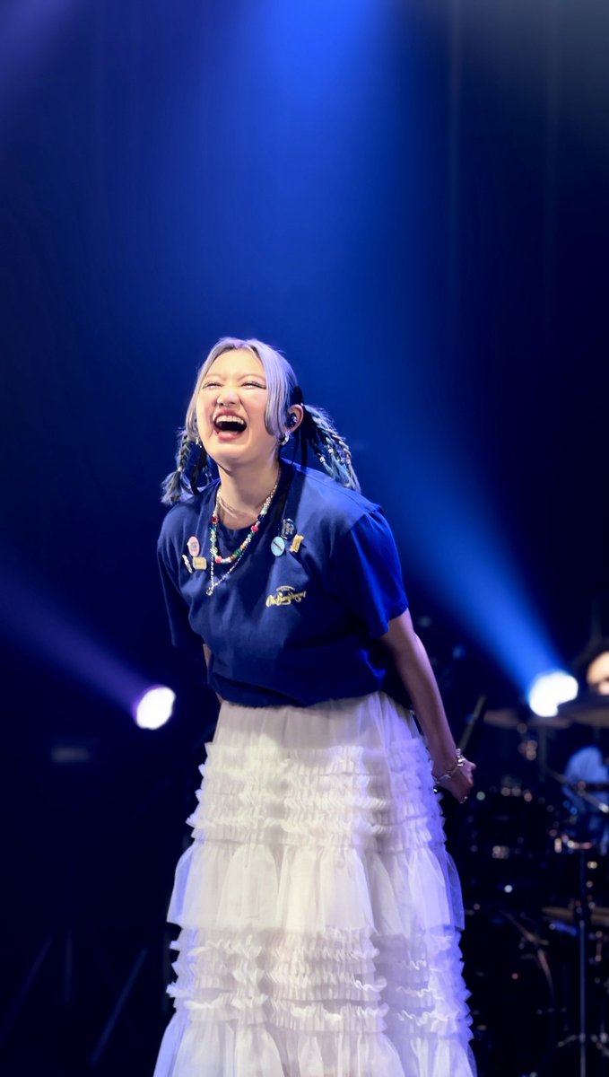 yoshipicchi's tweet photo. ひなたの笑顔は最高！！

#柏木ひなた_enchantment 
#ひなたのライブ
#最高の一枚 https://t.co/INbEuV3CGG