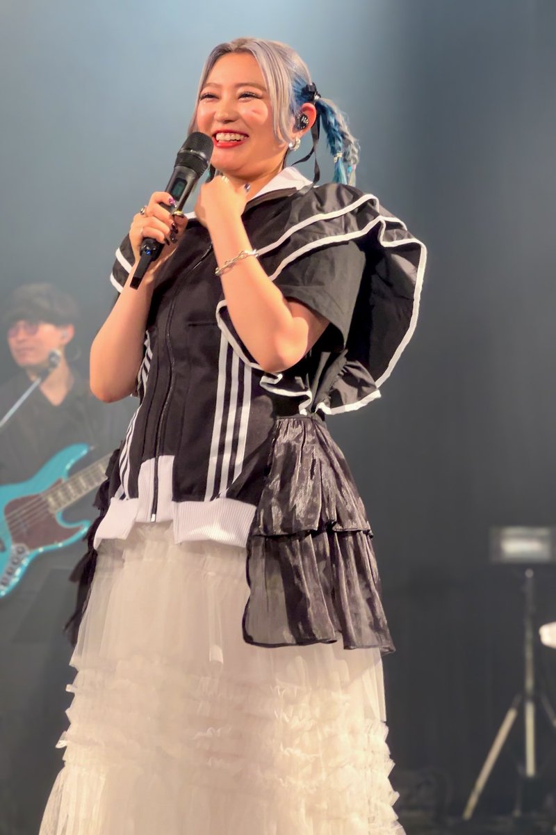 yoshipicchi's tweet photo. ひなたの笑顔は最高！！

#柏木ひなた_enchantment 
#ひなたのライブ
#最高の一枚 https://t.co/INbEuV3CGG