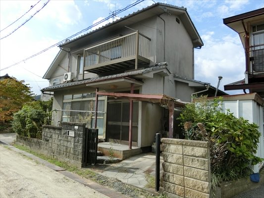 sanyou3434's tweet photo. 赤坂町赤坂中古戸建をご紹介!
間取り 5DK
所在地 福山市赤坂町赤坂
◼︎備後赤坂駅より徒歩約16分🚶
◼︎福山方面•尾道三原方面へのアクセス良好です!
◼︎通勤にも便利な立地です!
詳細はホームページにて↓
https://t.co/nt7xjsZdCs
投稿:西原
#部屋探し
#福山市
#5DK https://t.co/bHM5CelZlD